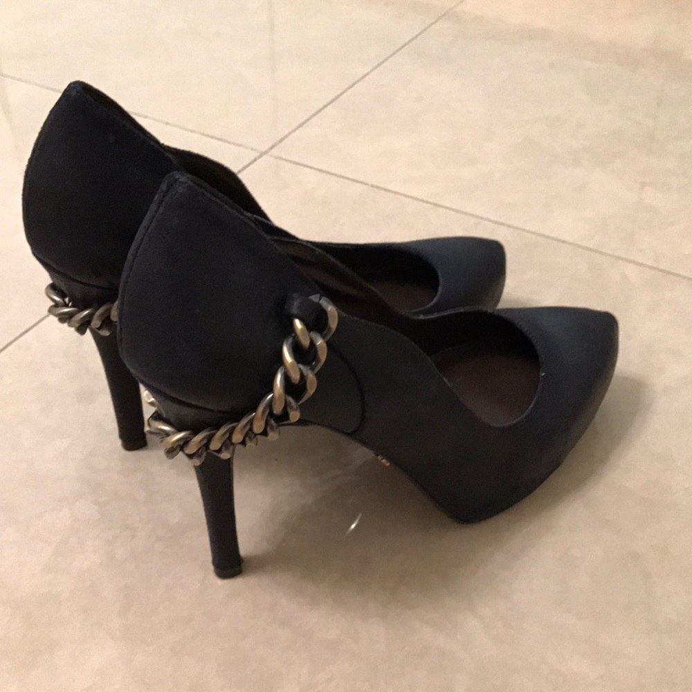 Dark blue platform pumps with metal chain detail